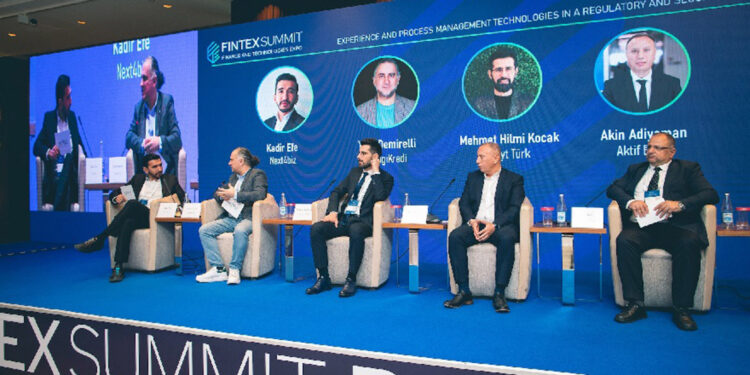 Finans sektörü, Bakü Fintex Zirvesi'nde bir araya geldi