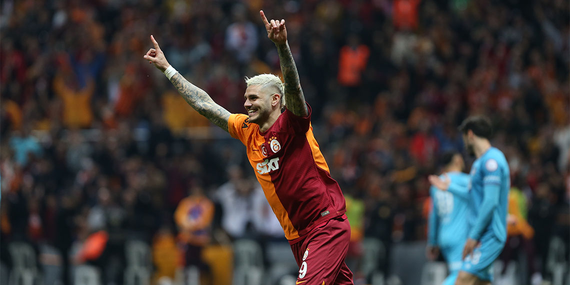 Galatasaray Teknik Direktörü Okan Buruk, “Üstün bir oyun oynadık. Rahat bir galibiyet oldu. Beklemediğimiz kadar rahat bir galibiyet oldu. Bütün bölümlerde iyi oynadık. Hak ettiğimiz bir galibiyet oldu. Bizim için gol sayısı çok önemli. Averaj olarak da bunu yukarıya çıkarttık” dedi.