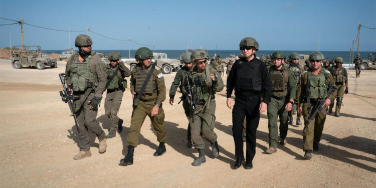 Gazze'de güçlü bir operasyon için hazırız