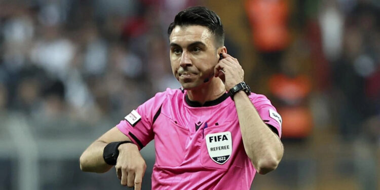 Galatasaray-Fenerbahçe derbisini Arda Kardeşler yönetecek