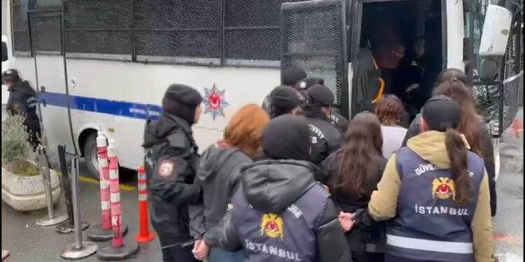 1 Mayıs'ta çıkan olaylarda gözaltına alınan 38 şüpheli tutuklandı