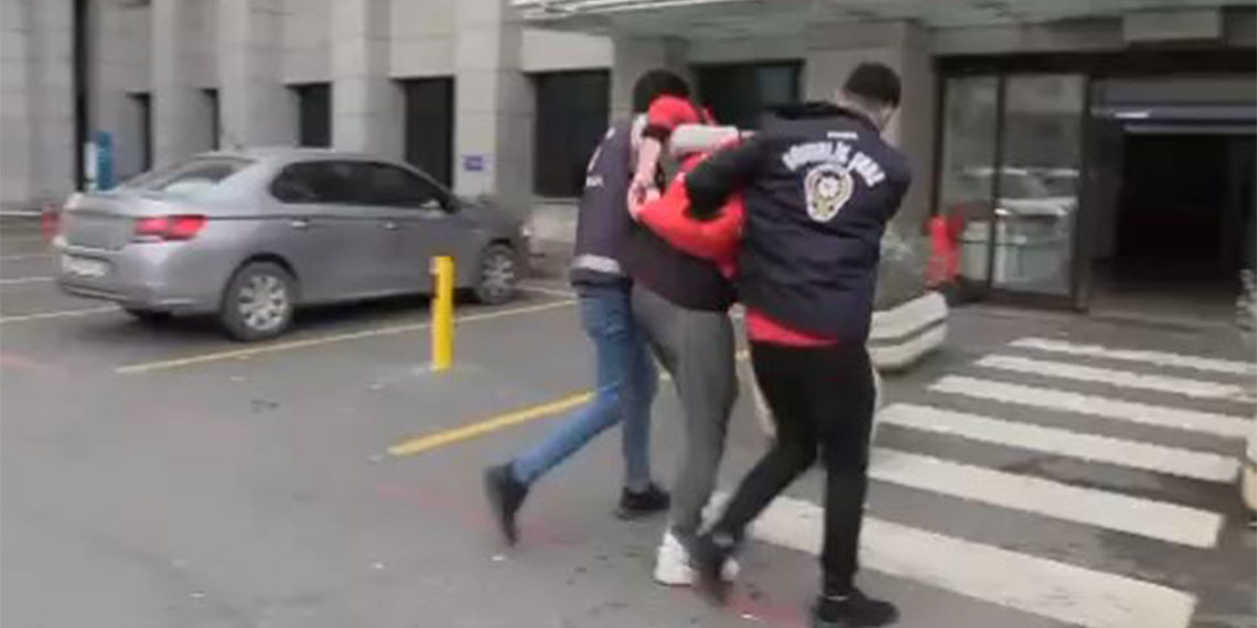 İçişleri Bakanı Ali Yerlikaya, 1 Mayıs Emek ve Dayanışma Günü’nde Taksim'de polise saldırıp kaçan 29 kişinin yakalandığını duyurdu.