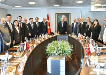 Dervişoğlu başkanlık divanı üyeleri ile bir araya geldi