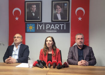 İYİ Parti Trabzon İl Başkanlığı'nda yönetim düştü