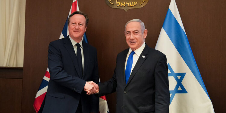 İngiltere, İsrail'e silah satışını durdurmayacağını açıkladı