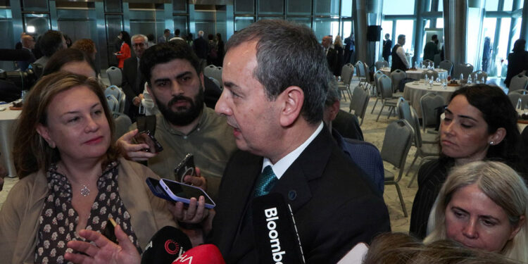 İş Bankası Genel Müdürü Aran, ekonomiyi değerlendirdi