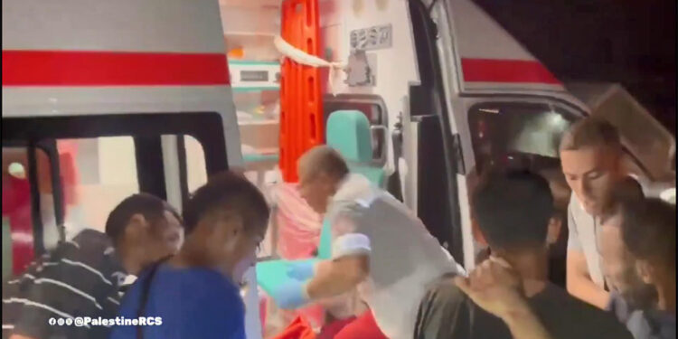 İsrail Refah'a hava saldırısı düzenledi; 35 ölü