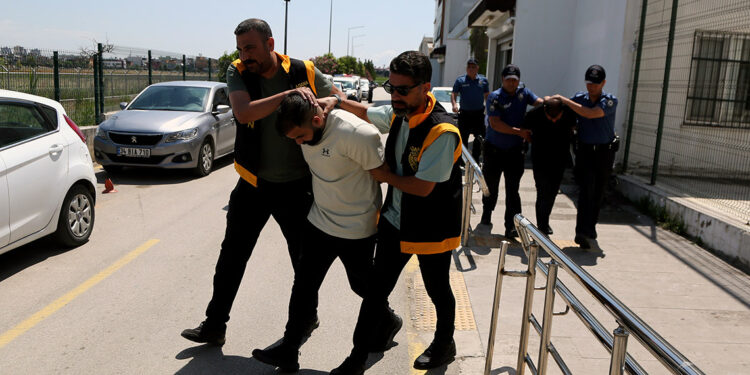 İsveç merkezli uyuşturucu çetesi lideri Adana'da yakalandı