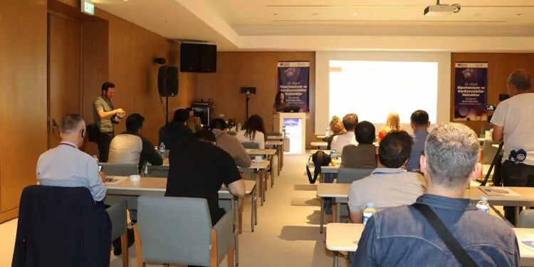 İzmir'de hipertansiyon ve kardiyovasküler hastalıklar kongresi
