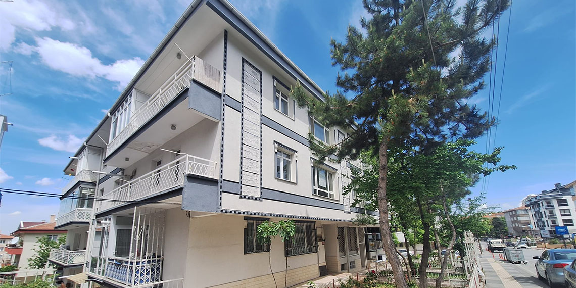 Ankara'nın Çankaya ilçesi, Dikmen Mahallesi’nde 9 yıldır ikamet eden kiracıya 55 günde jet tahliye kararı verildi. Karar, üst mahkemeye de kapalı olarak kesinleşti.