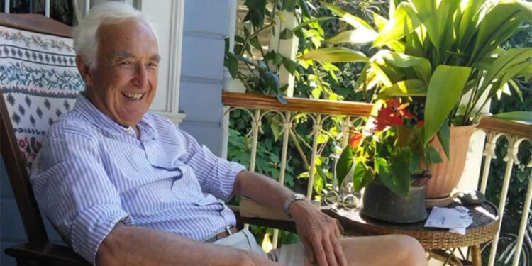 Korhan Berzeg'in kafatası ve kemikleri babasının mezarının yanına defnedilecek