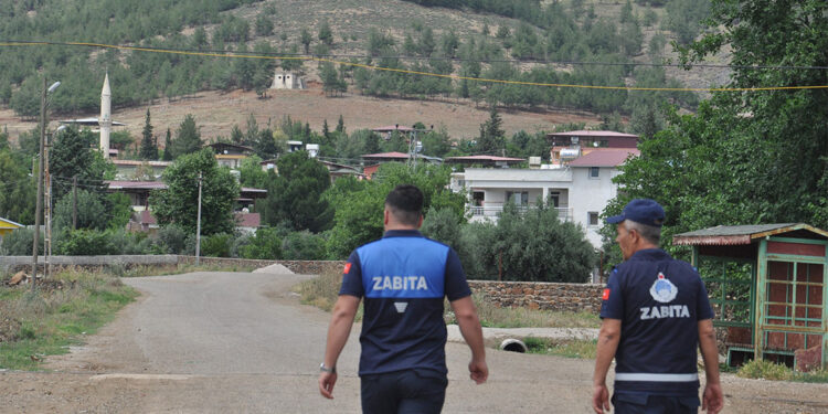 1 kişiyi ısıran köpek kuduz çıktı, mahalle 6 ay karantinaya alındı