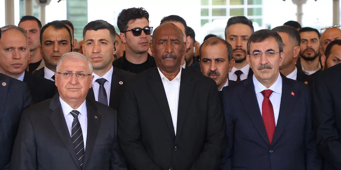 Kazada ölen sudan cumhurbaşkanının oğlu defnedildi