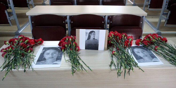 Kazada ölen üniversiteli Elif, sınıfında anıldı