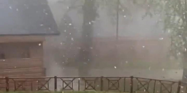 Kocaeli'nin yükseklerinde kar yağışı