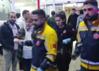 Konya midibüs ile minibüs çarpıştı: 24 yaralı