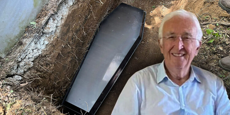 Korhan Berzeg'in kafatası ve kemikleri toprağa verildi