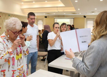 Küçükçekmece'de demans parkuru eğitimi yapıldı