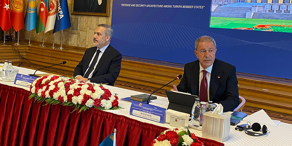 Küresel güçlerin karşısında durmanın yolu saflarımızı sıkılaştırmak