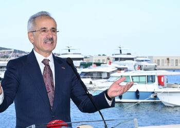 Limanlarda elleçlenen yük miktarı 4 ayda yüzde 5,9 arttı