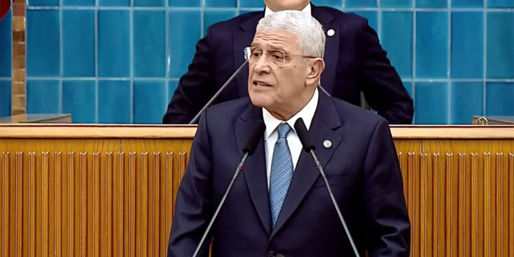 Gelin, tüm yaraları birlikte sarılarak saralım