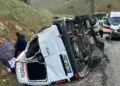 Malatya'da minibüs devrildi: 1'i ağır, 15 yaralı