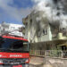 Manisa'da 3 katlı apartmanda yangın