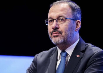 27 Mayıs darbesi toplumu karanlığa sürükleyen bir hareket