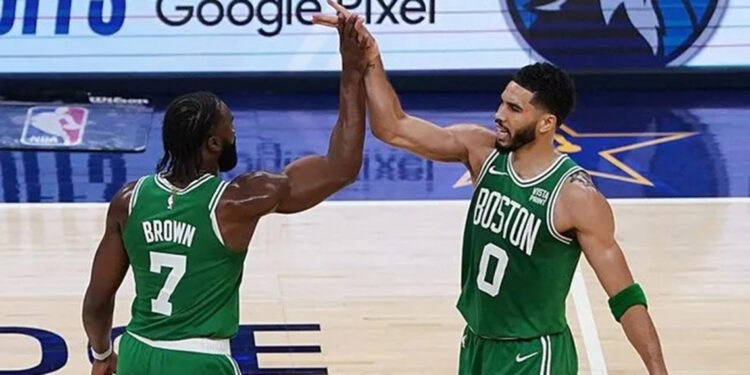NBA'de ilk finalist Boston Celtics