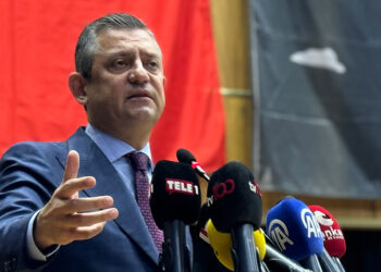 Özgür Özel: Erdoğan'a anayasa yapmayız