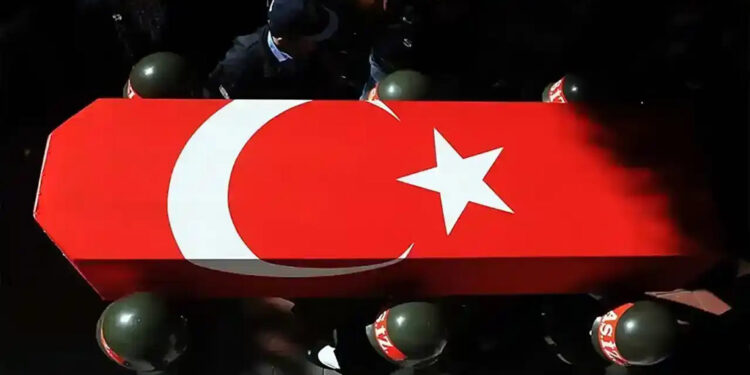 Pençe-Kaplan bölgesinde silah kazası; 1 asker şehit oldu