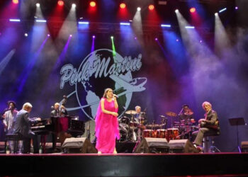 Pink Martini Antalya'da konser verdi