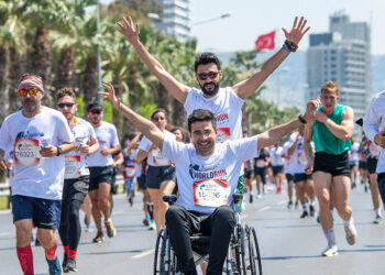 Red Bull sporcuları iyilik için koşacak