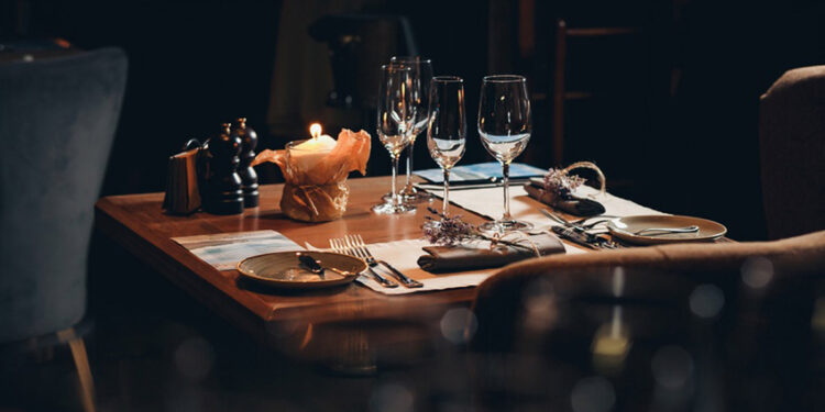 Restorana, 50 bin liralık 'menüde TL eksik' cezası