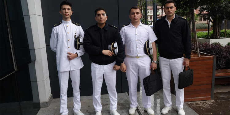 Minibüs şoförlerinin darp ettiği öğrenciler konuştu