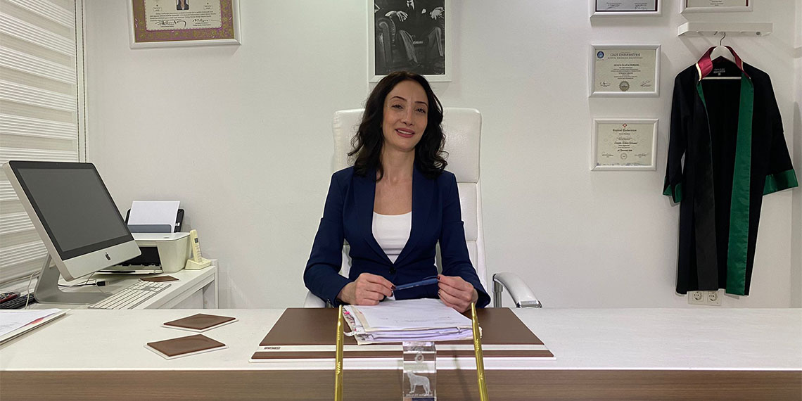 Ankara'da kooperatiften ev sahibi olabilmek için inşaat firmasına 460 bin lira ödeme yapan Bora Yalçın, süresinde bitmeyen inşaat için ev parasından fazla tazminat kazandı.