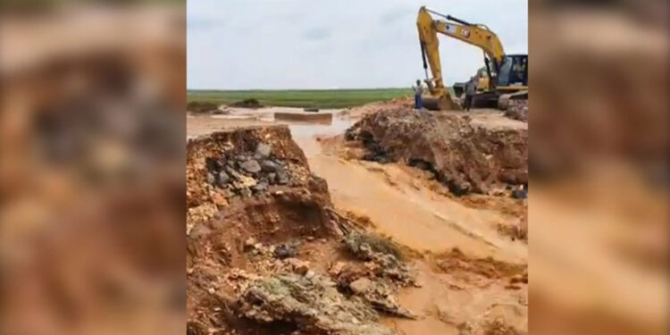 Şanlıurfa'da sağanak etkili oldu
