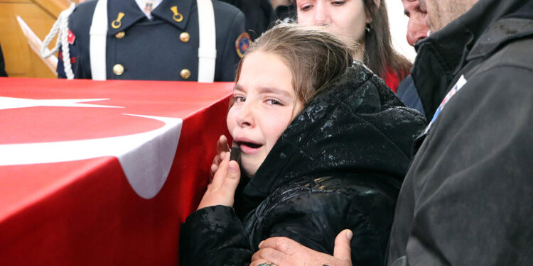 Şehit Çetin Şeylan, son yolculuğuna uğurlandı