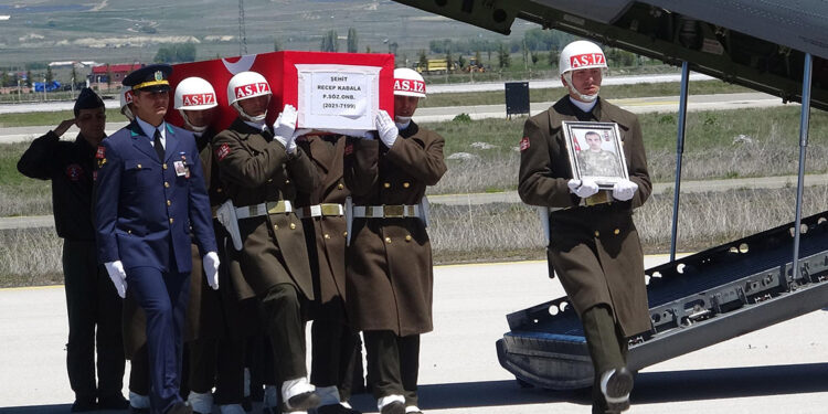 Şehit Recep Kabala'nın cenazesi Erzurum’a getirildi