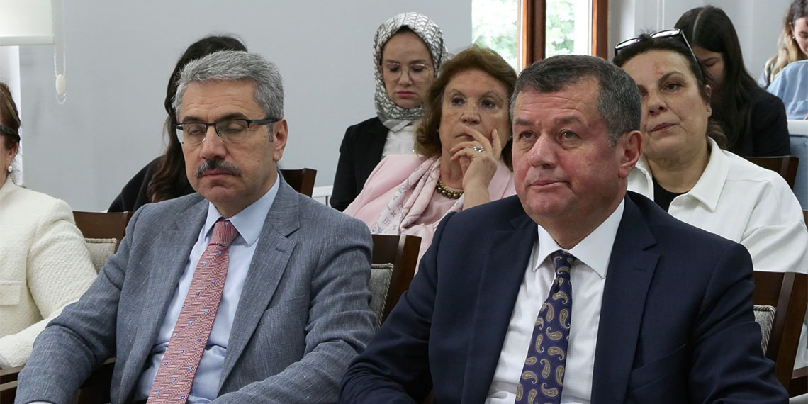 Cumhurbaşkanı Başdanışmanı Prof. Dr. Seyit Sertçelik, "1.5 milyon kişinin soykırım nedeniyle öldüğü söylentisi yalandır. Paşinyan gerçeklere razı olmaya mecbur kaldı“ dedi.