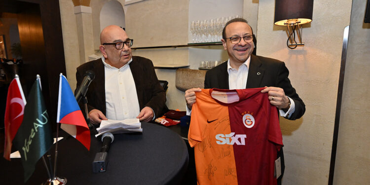 Skoda ekibi markanın yeni modellerini Prag’ta inceledi