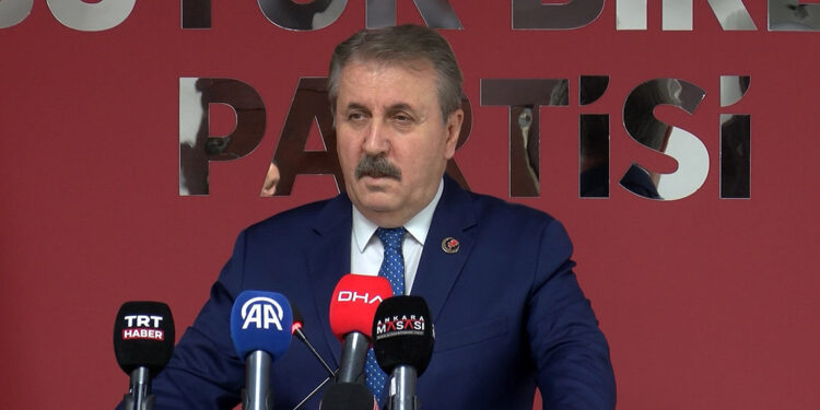 Sokakların saldırgan köpeklerden temizlenmesini bekliyoruz