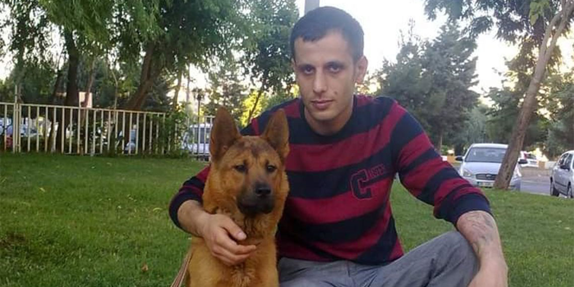 Diyarbakır’da Ergün Arslan 12 yaşındaki bir kızın fotoğrafını çektiği iddiasıyla tacizci sanılarak vahşice öldürülmüştü, sanıklara ceza indirimine ailesi tepki gösterdi.