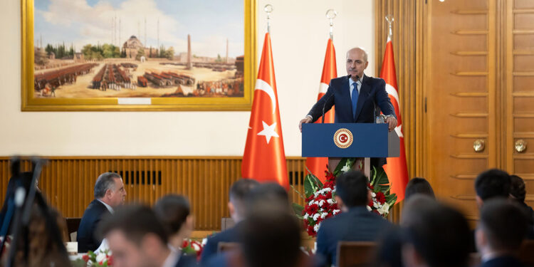 TBMM Başkanı Kurtulmuş, 81 ilden gençlerle bir araya geldi