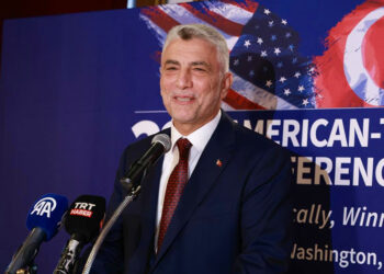 Ömer Bolat ABD'de Türk iş insanları ile görüştü