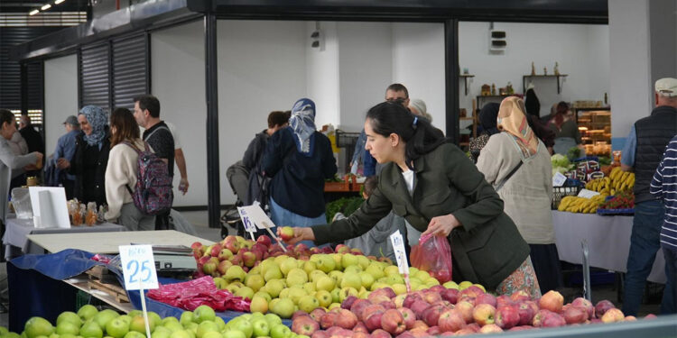 Tüketici enflasyonunda en yüksek ağırlık, gıda harcamalarında