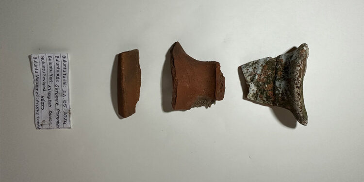 Tarihi 'Melikşah Hamamı' kazısında Osmanlı seramikleri bulundu