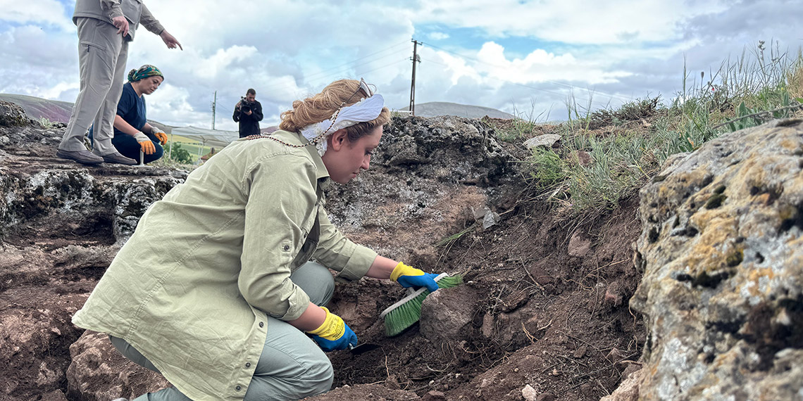 Tarihi 'Melikşah Hamamı' kazısında Osmanlı seramikleri bulundu