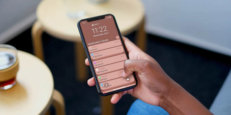Telefon bildirimleri, dijital obeziteye neden oluyor