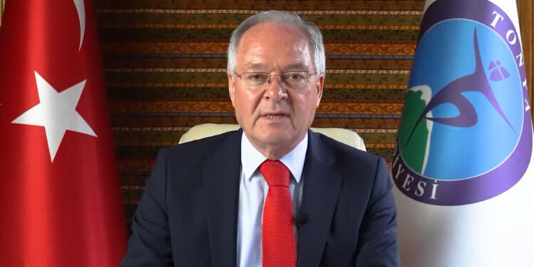 Tonya Belediye Başkanı Beşel'e madam odasında saldırı